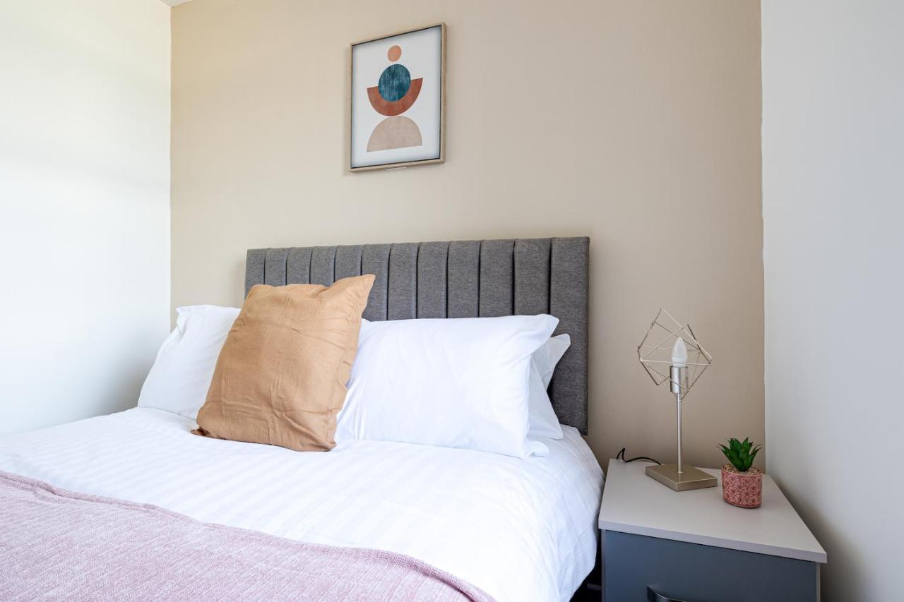 Top Floor Apartment With Private Balcony In Stockport Centre By Hass Haus Εξωτερικό φωτογραφία
