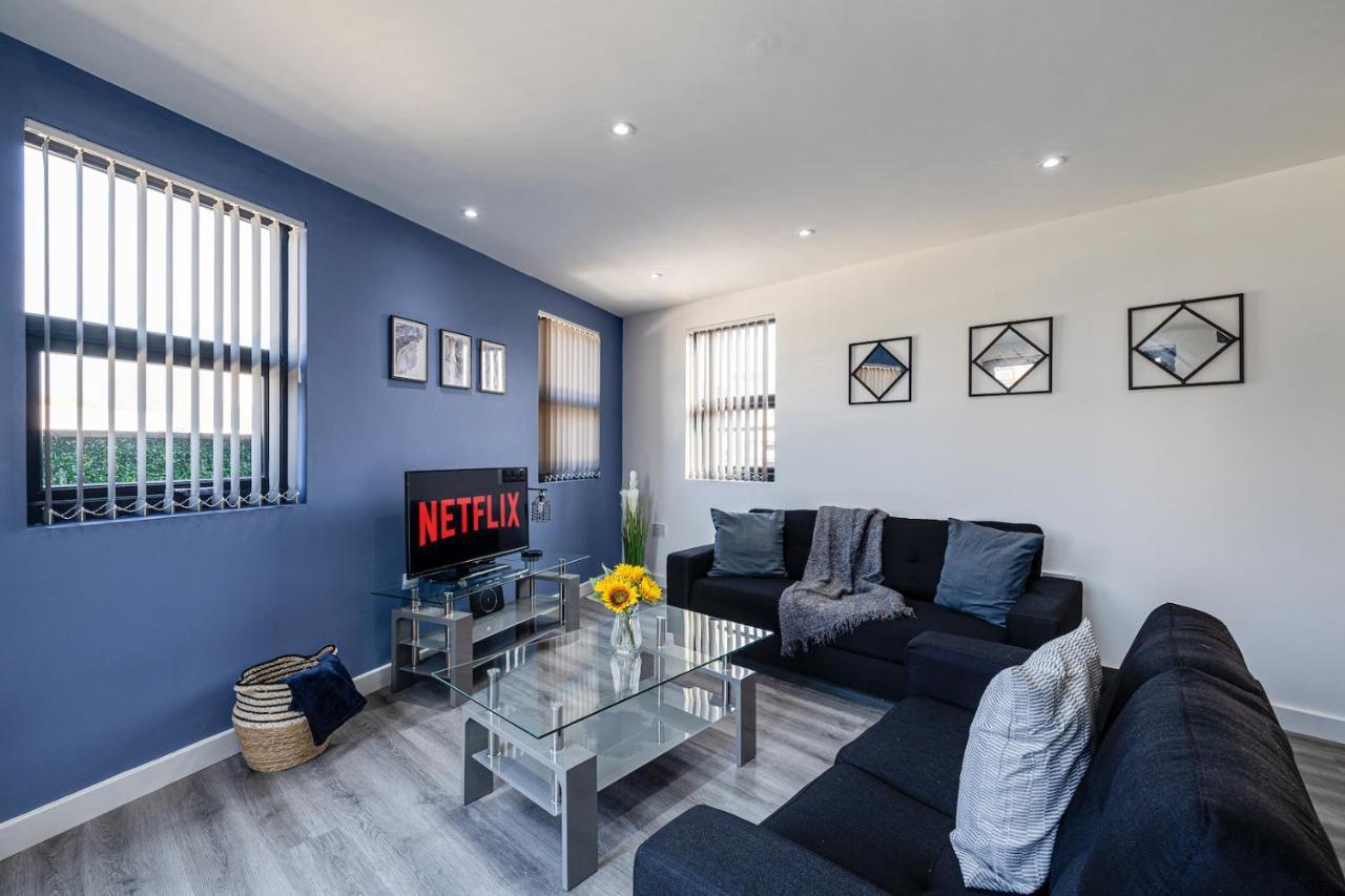 Top Floor Apartment With Private Balcony In Stockport Centre By Hass Haus Εξωτερικό φωτογραφία