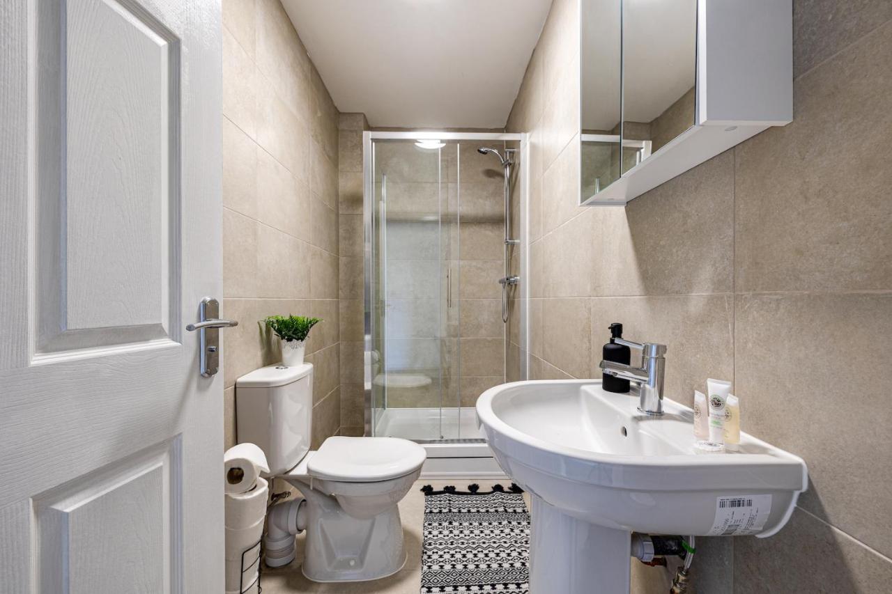 Top Floor Apartment With Private Balcony In Stockport Centre By Hass Haus Εξωτερικό φωτογραφία