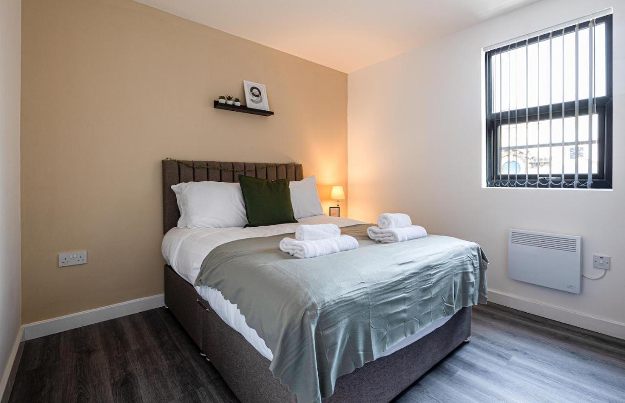 Top Floor Apartment With Private Balcony In Stockport Centre By Hass Haus Εξωτερικό φωτογραφία