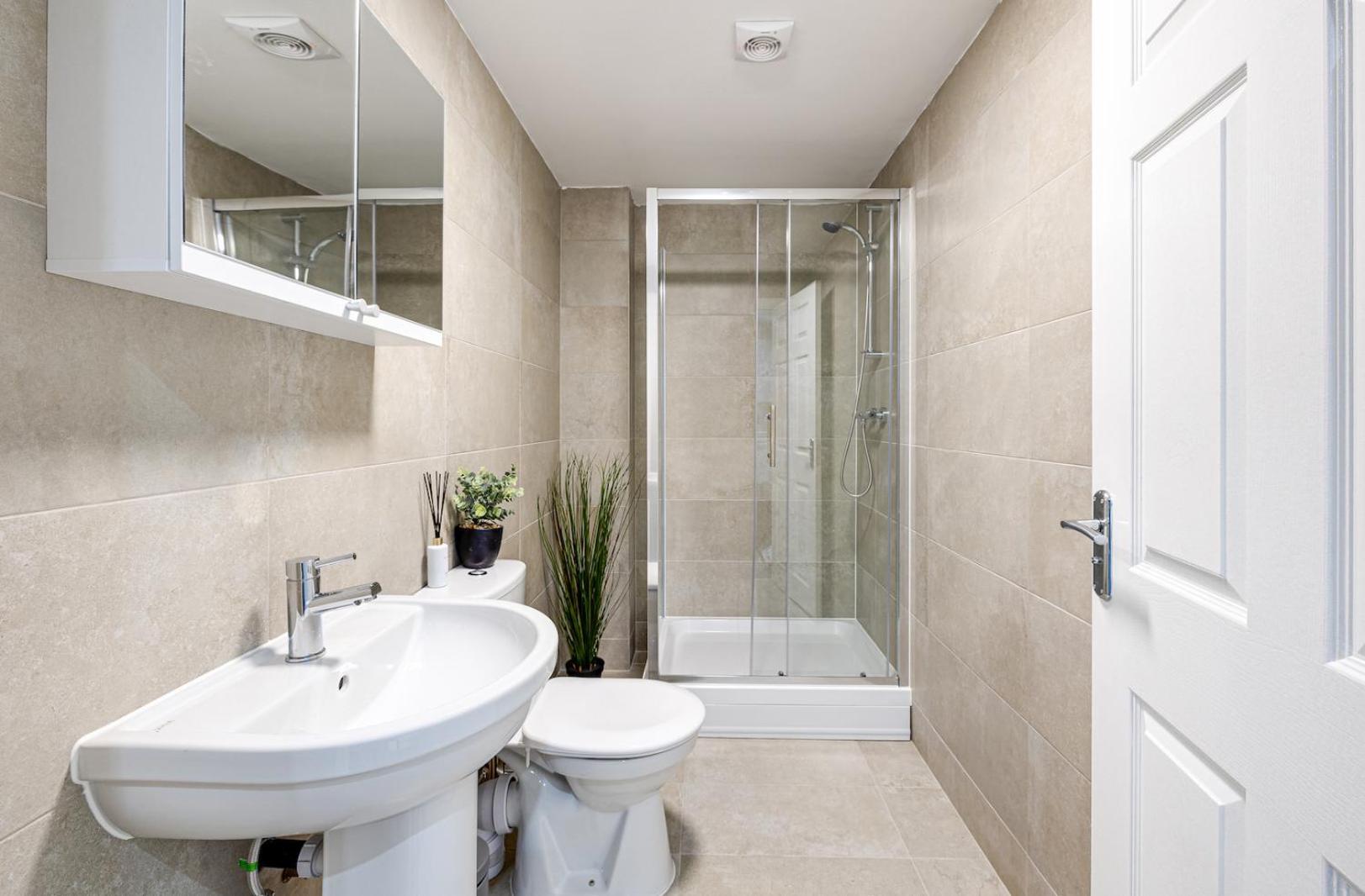 Top Floor Apartment With Private Balcony In Stockport Centre By Hass Haus Εξωτερικό φωτογραφία